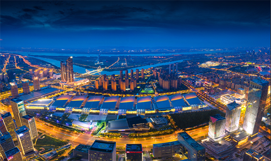 ����ʮ�ߌ�ȫ��ֲ����(li��n)ϵ�Ԓ��չ����ַ